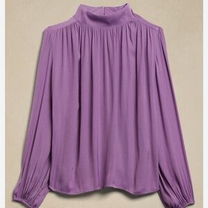 BANANA REPUBLIC FACTORY NWT Purple high neck blouse with button detail size M